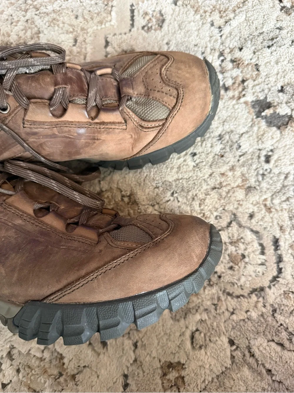 Vasque sturdy leather